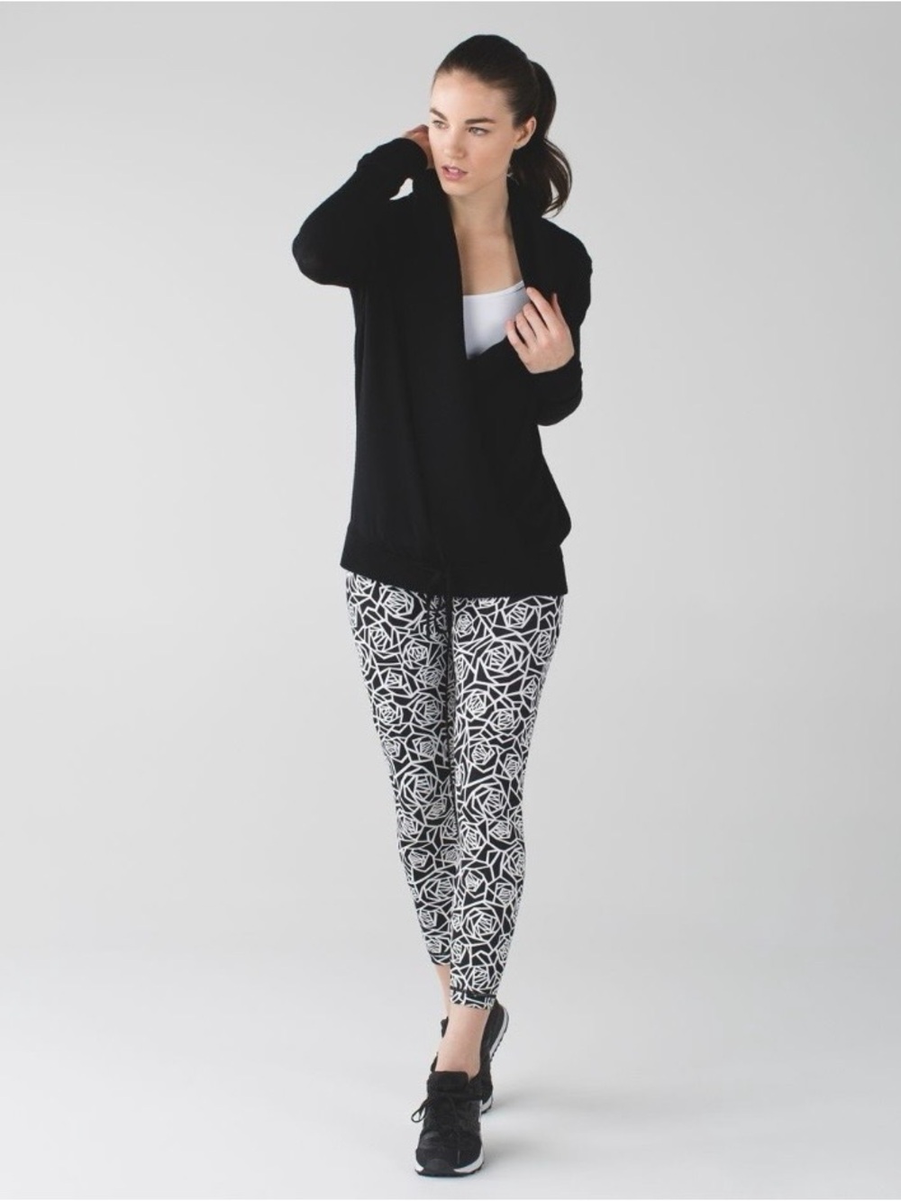 🌹EUC Lululemon "High Times Pant *Full-On Luxtreme" in "Posey🌹Black🖤White🤍" 6